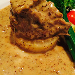 ブラッスリー・ラ・フェット - 仔羊のマスタードクリーム煮