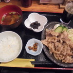暖時や - 日替わりランチ（生姜焼き定食）750円