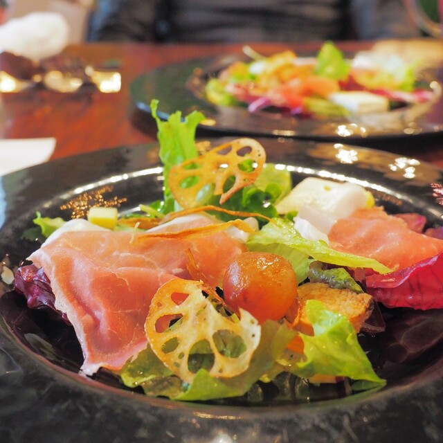 MOTHERS ORIENTAL photo