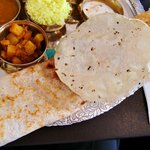 ロイヤルパラソル - PARASOL ＠横須賀市秋谷 南インドランチ パパドとドーサ