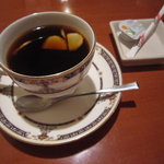 レインボーカフェ - ハチミツとショウガのコーヒー