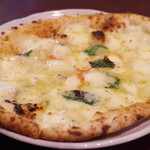 ピッツェリア  Tuka - さらべつチーズ(クワトロフォルマッジ)