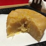 イッピン カフェ - 季節の金鍔の断面