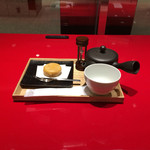 イッピン カフェ - 季節の金鍔セットの全容