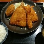 三地屋 - ミックスフライ定食