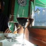 夏目亭 - グラスワインの赤（１０００円ほど）