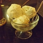 Ancient Faifo - Kem（ケム）ココナッツのアイスクリームです｡ココナッツって合うんですね｡