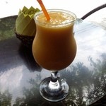 Ancient Faifo - Tray cay hon hop Shake（トライ・セイ・ホン・ホップ・シェイク）ミックスフルーツシェイクです｡