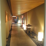 パサージュ 琴海 - ２F：レストラン「琴海」へのアプローチ