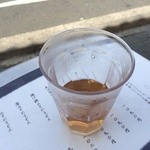 温かいお茶のサービス　※2015年11月