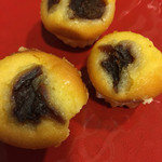 プティグーテ - マドレーヌ(真ん中はアンズ)