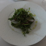 L'Arpége - 水菜、壬生菜などのサラダ