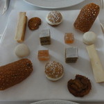 L'Arpége - プティフールもお野菜！