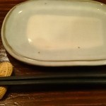 博多こっこ家 - こっこ家 ちなみに箸置きが落花生でした♪もちろん食べられます(笑)