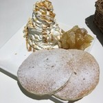 58CAFE - キャラメルりんごのパンケーキ★
ホイップもりもりだけどあっという間になくなってしまいました！