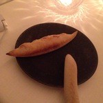 エスキス - 自家製のパンと竹のバターナイフ