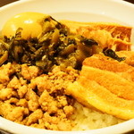 秀味園 - 500円『魯肉飯ルーローファン』2015年11月吉日