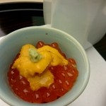 やま中・本店　鮨と日本料理　 - 下に酢飯が…