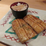 器楽亭 - 鰻の白焼きとご飯