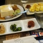 八剣伝 - 料理写真:写真の外に唐揚げ、焼き魚、焼き鳥もあるんです。