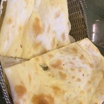 インド料理 ショナ・ルパ - ナン（2015年10月20日　ショナルパ）