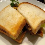 エミリー・フローゲ - ('10/6)ハンバーグサンド