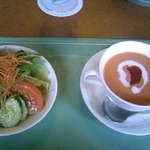 キッチン香雅味 - 香雅味スペシャルランチの冷製スープとサラダ