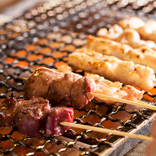 一本一本丁寧に焼き上げた焼き鳥は絶品♪