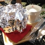 Soy+CAFE - 全部のせバーガー（918円）