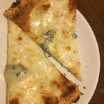 ナポリの食卓 - ★ゴルゴンゾーラのピザ