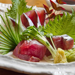 Bonito sashimi (seasonal fish sashimi)