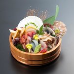 Morinomiyako Itsutsubashi Yokochou - 親方おすすめ　豪華海鮮盛り（2～3人前）2400円