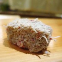 江戸前鮓 すし通 - ずわい蟹の握り
                