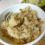 ココナ キッチン - 出汁の出るいりこで炊き込みご飯・いりこめし。ほんとに旨かったぜぃ