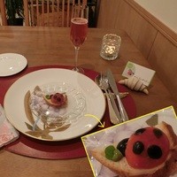 ナチュラルガーデン - アミューズ♪てんとう虫がお花にとまってる図☆素敵なお皿はロイヤルコペンハーゲン♪