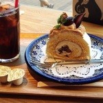 サザコーヒー - ★モンブランロール＆アイスコーヒー★