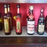 開心 橋尾飯店 - 初めての方でも飲みやすい紹興酒から、年代別でいろいろと取り揃えています。グラス５００円～