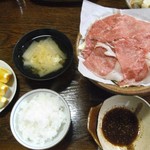 民宿　新小松屋 - 2日目夕食②（牛肉蒸し焼き他）