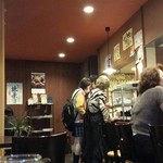 とむ - 店内