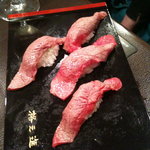 焼肉&ステーキ 格之進R - 和牛炙り握り牛刺し