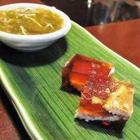 五代目 野田岩 麻布飯倉本店 - ①お通し　2品　鰻の煮こごり　＆　もずく酢