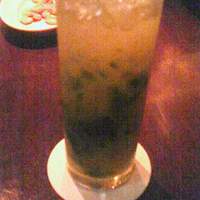 オーク ドア - やぼったいですが…　生ミント入りのモヒート…　一杯２０００円…笑