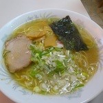 Miyoshiya Shiyokudou - 塩ラーメン550円