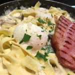 白のフライパン - 