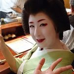笑座 - 豆まるさん♪こっそりうなじを撮ってやろうと思ったらポーズしてくれた（笑）。後ろにも目がある豆まるさん☆