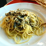 オステリア・オ・ジラソーレ - きのこたっぷりスパゲッティ