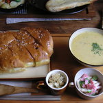cafe zakka  hinatabocco - スープとフォカッチャのset＠1,380