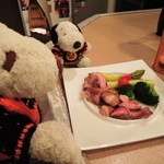 bistro D - 子羊のロースト
      お肉がジューシー♪
      