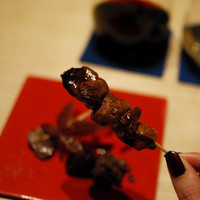 瀧口 - 季節の串焼き　比内地鶏のレバーとはつ　
                  　　　　　　　レンズ豆の赤ワイン煮添え 巨峰のコンポートと共に