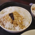 老牌張豬腳飯 - 